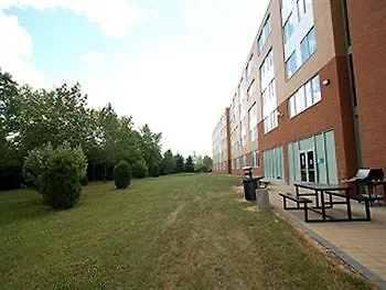 Residence & Conference Centre - Brampton 2*,